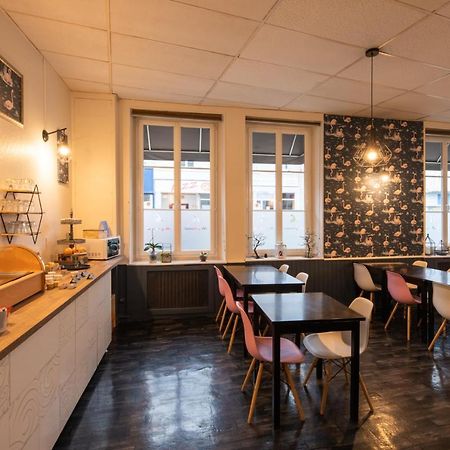 Logis Hotel Au Croissant Buzançais المظهر الخارجي الصورة