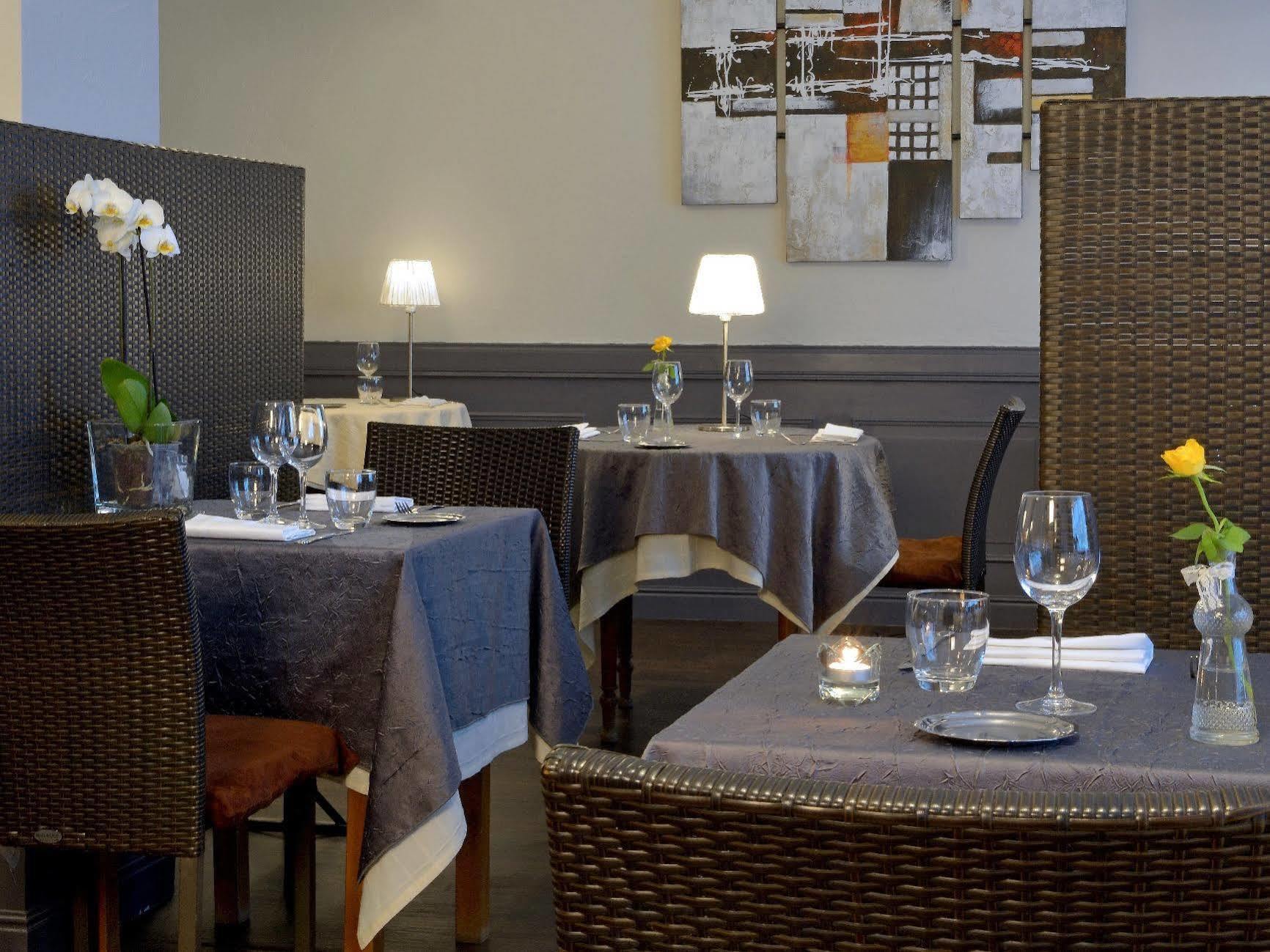 Logis Hotel Au Croissant Buzançais المظهر الخارجي الصورة